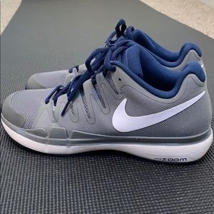 Nike Zoom Vapor 9.5 Tour Tumbled Gray tennis shoes